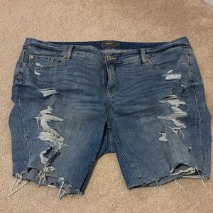 Torrid Women Distressed Blue Denim Jean Shorts